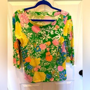 Lilly Pulitzer mid sleeve top -L